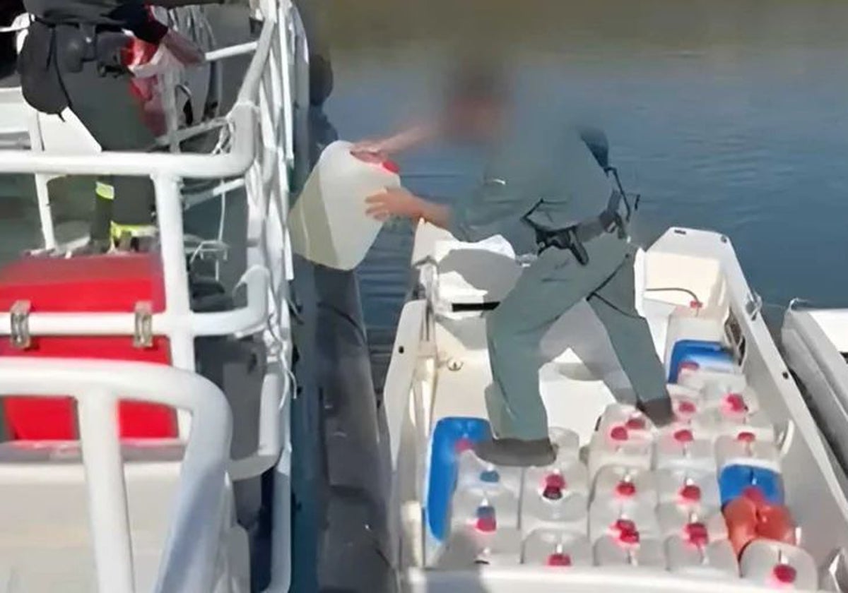 Imagen de archivo de una intervención de garrafas de combustible