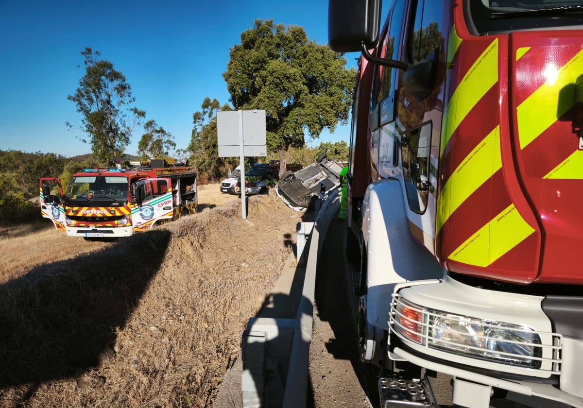 Bomberos del Consorcio en el lugar del siniestro