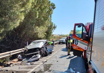 Varios heridos en un grave accidente con cuatro coches implicados en la N-431 a su paso por Lepe