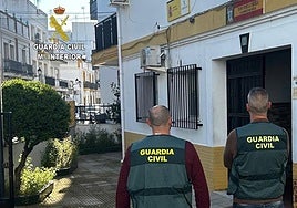 En estado «muy grave» una mujer apuñalada en Isla Cristina por su pareja