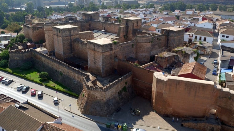 Perspectiva aérea del Castillo de Niebla