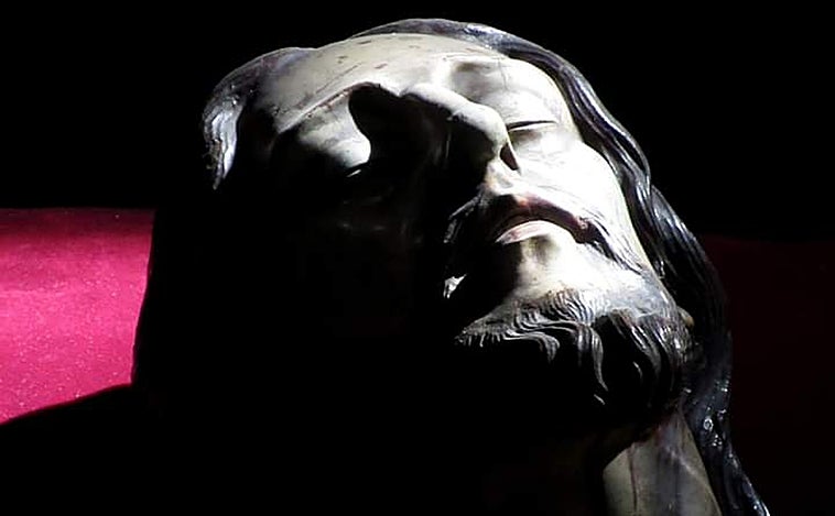 La hermandad del Santo Entierro restaurará la imagen del Cristo Yacente