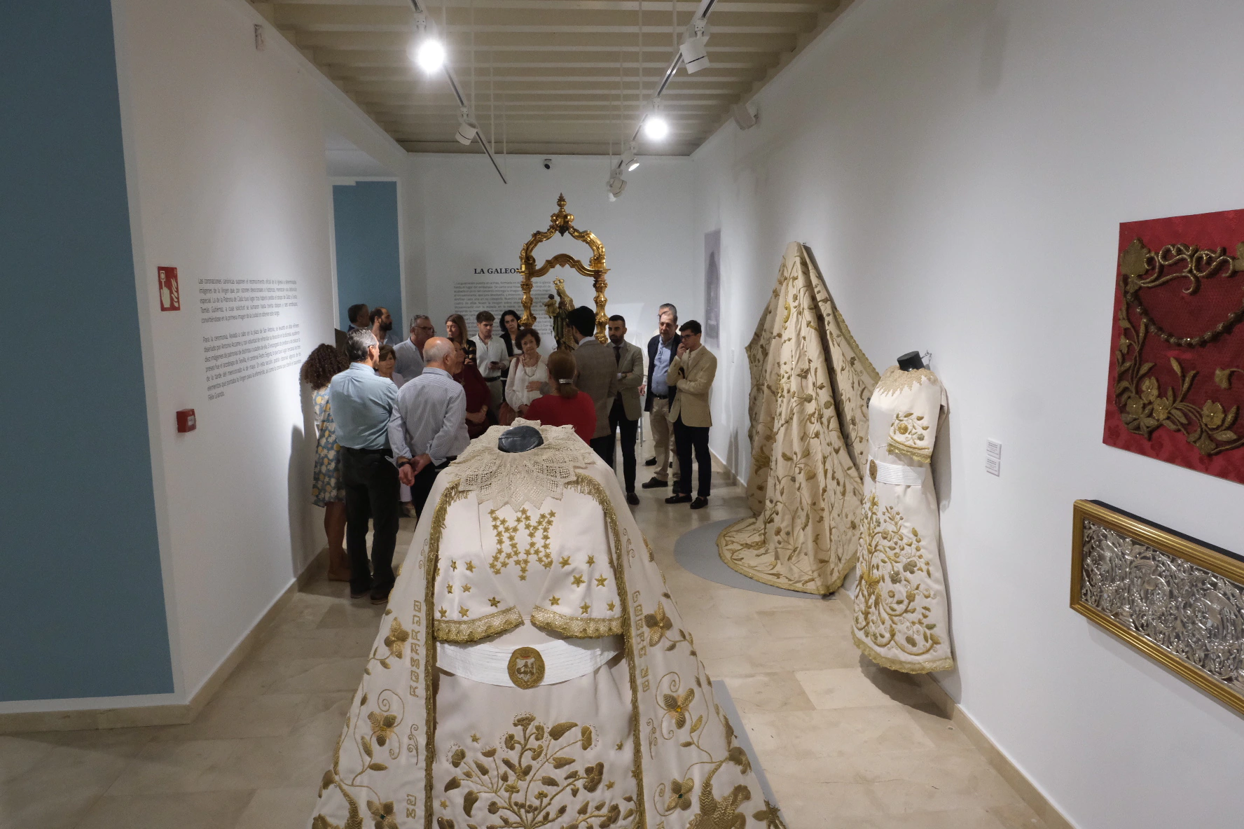 Fotos: la exposición &#039;Rosario, por Cádiz coronada&#039; en la Fundación Cajasol