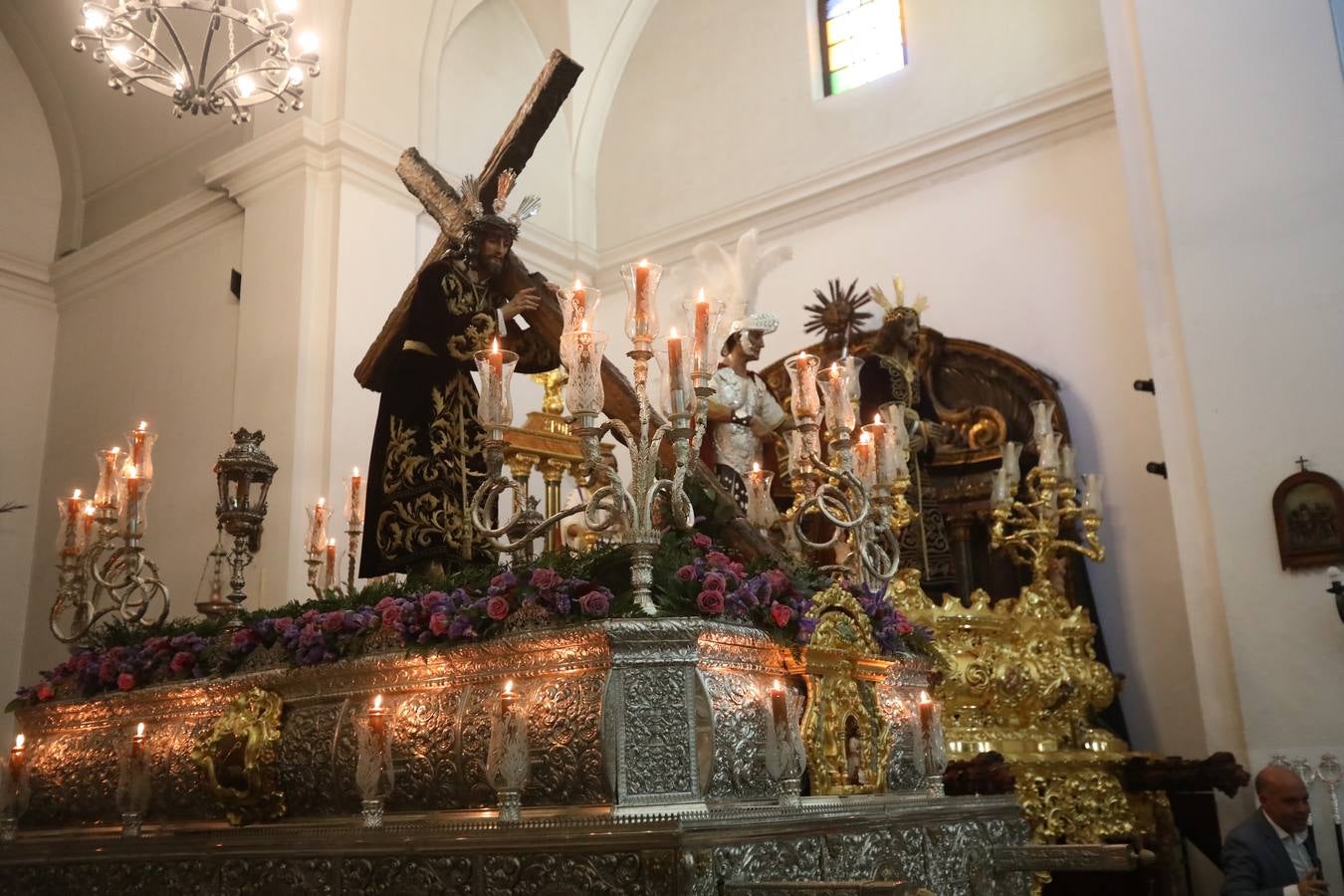 Fotos: el estreno procesional del Nazareno de la Obediencia de Cádiz