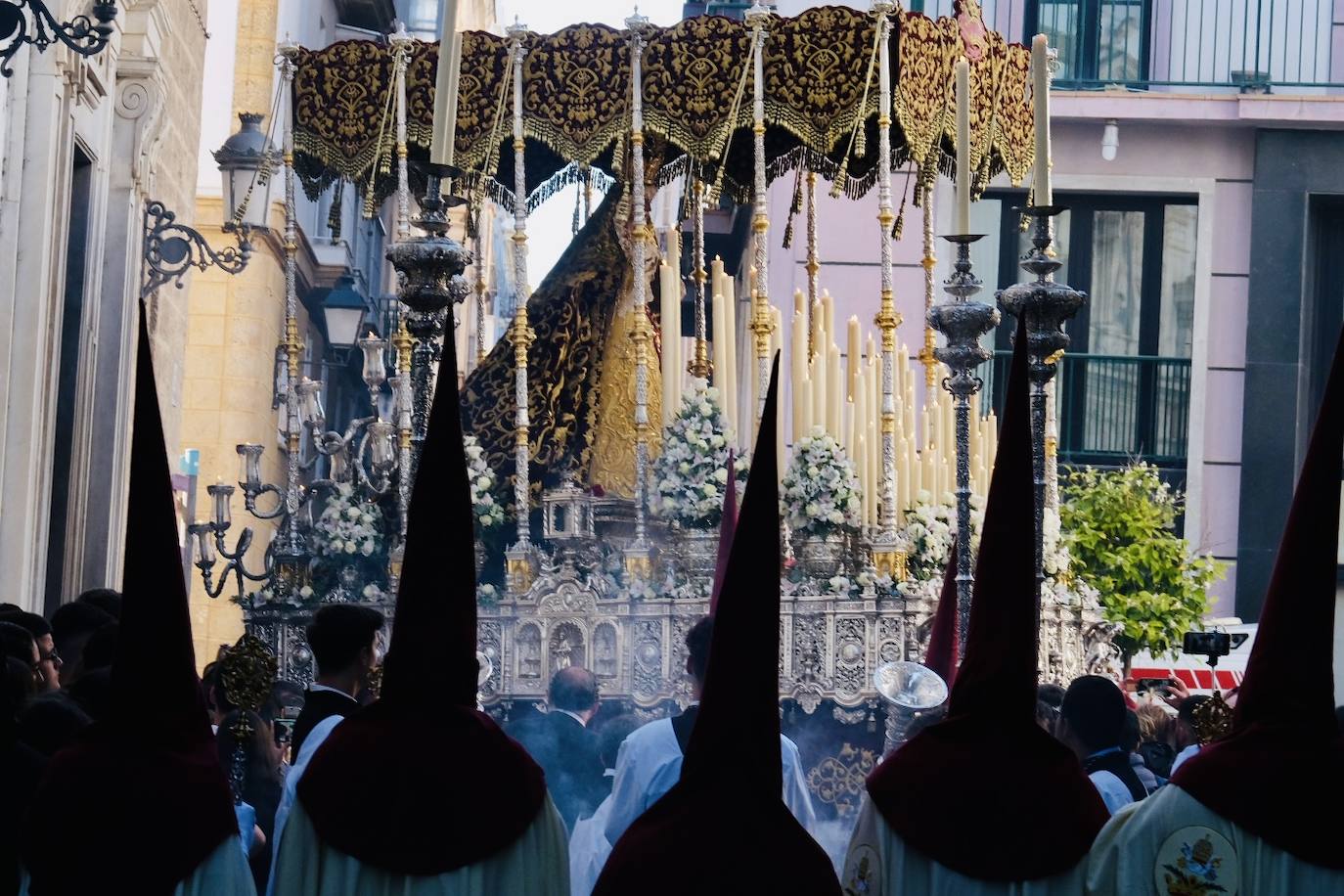 Fotos: el paso de Humildad y Paciencia de Cádiz en este Domingo de Ramos