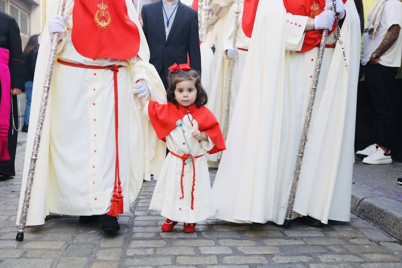 Fotos: Las Penas y su andar por las calles de Cádiz en este Domingo de Ramos