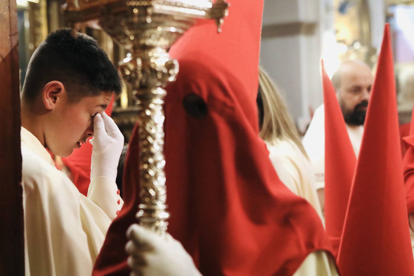 Fotos: Las Penas y su andar por las calles de Cádiz en este Domingo de Ramos