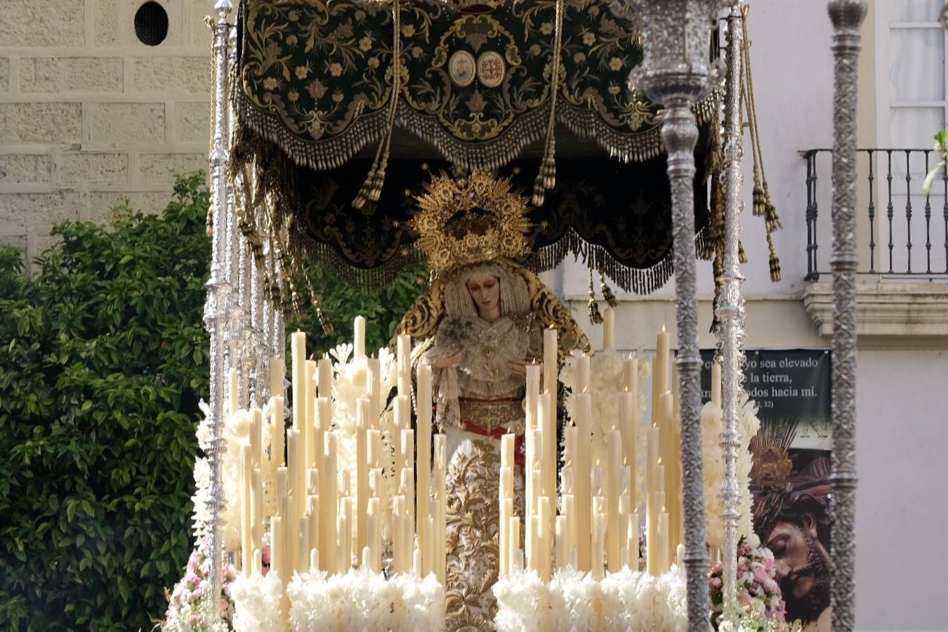 Fotos: El Nazareno del Amor recorre las calles de Cádiz