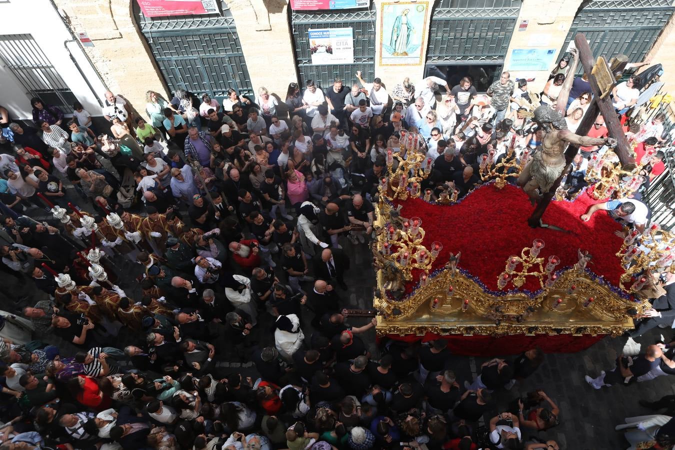 FOTOS: La Palma, en el Lunes Santo de Cádiz