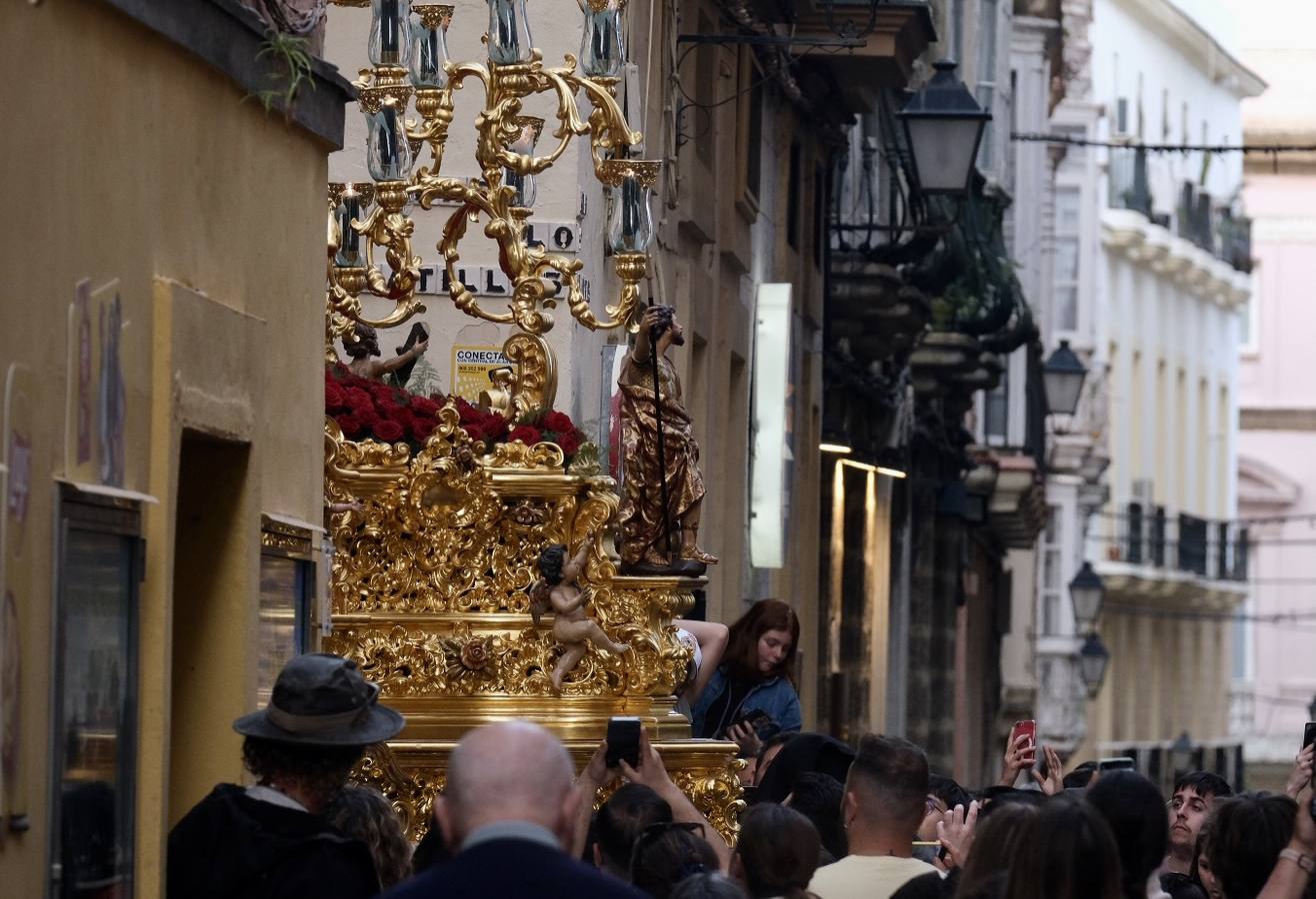 Fotos: Veracruz, la decana, el Lunes Santo en Cádiz