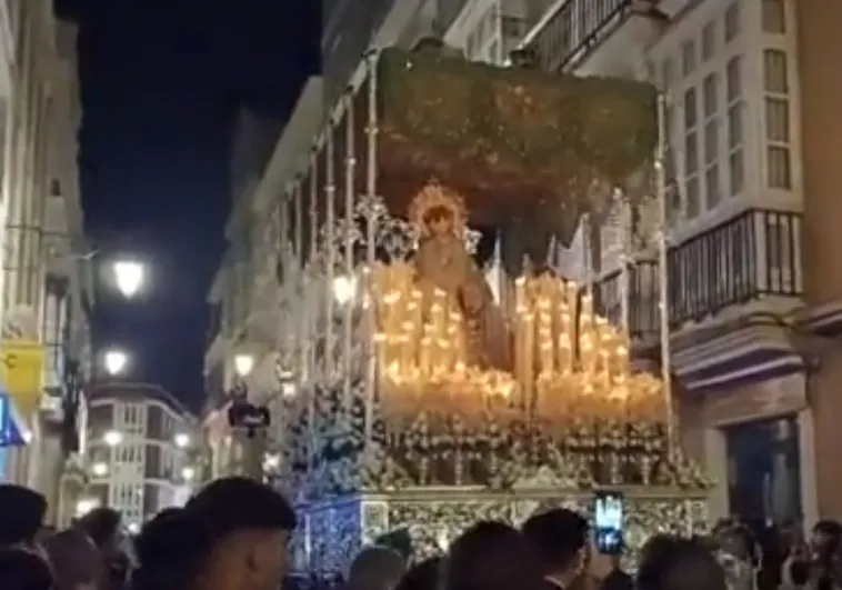 El coro de Julio Pardo emociona con su marcha a la Virgen del Patrocinio