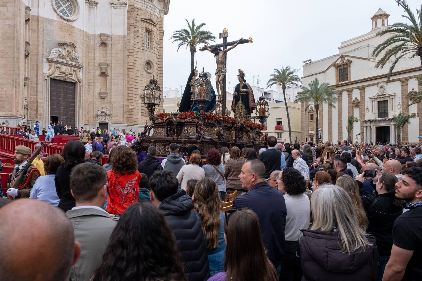 Fotos: Piedad procesiona el Martes Santo en Cádiz