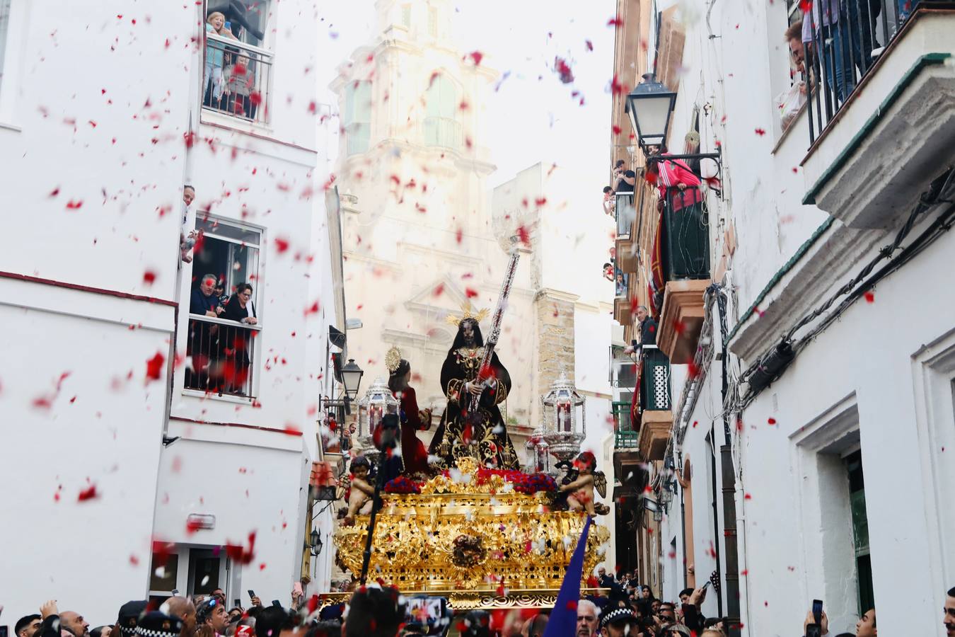 Fotos: Nazareno, el Jueves Santo en Cádiz