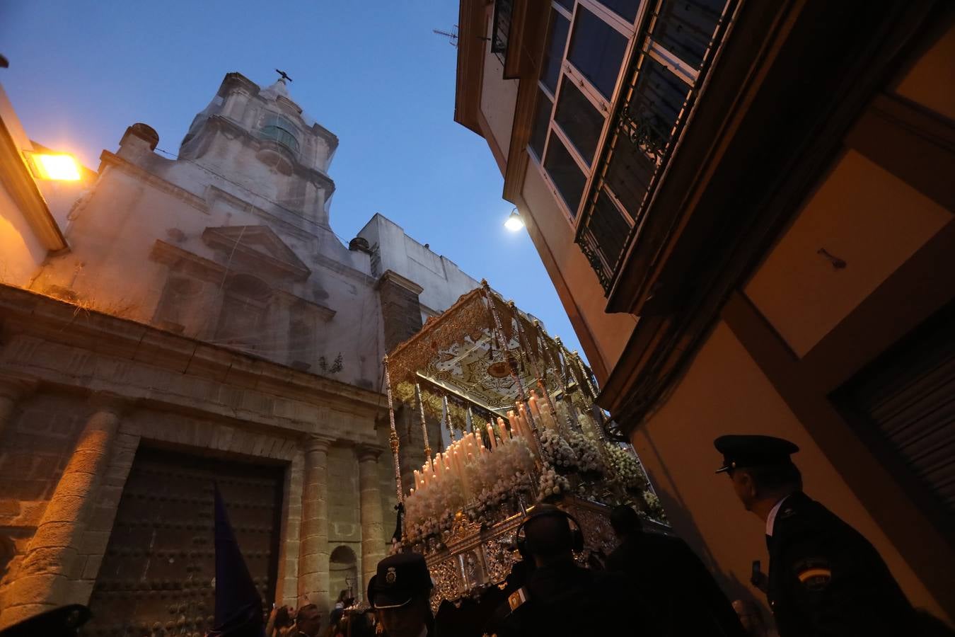 Fotos: Nazareno, el Jueves Santo en Cádiz