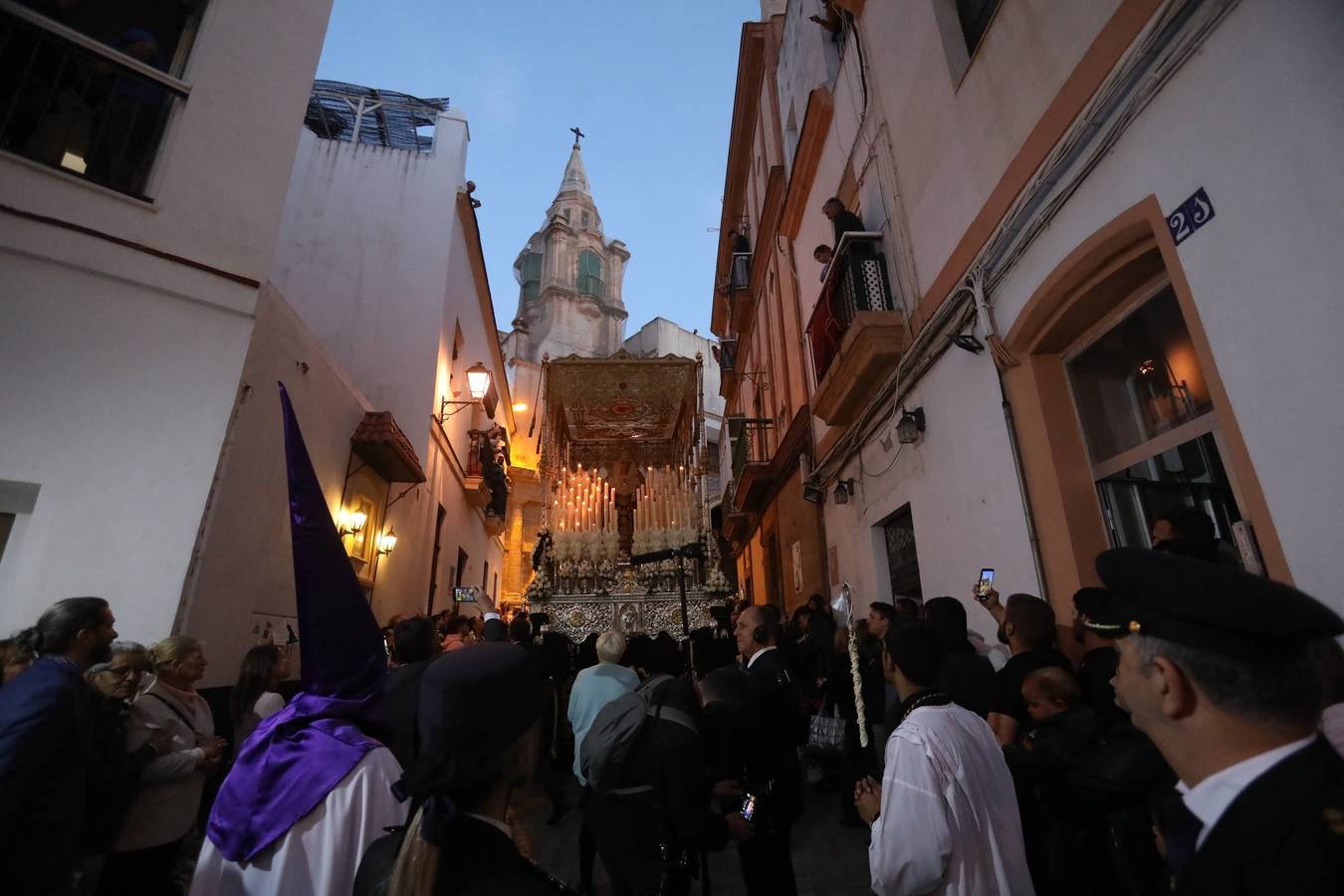 Fotos: Nazareno, el Jueves Santo en Cádiz