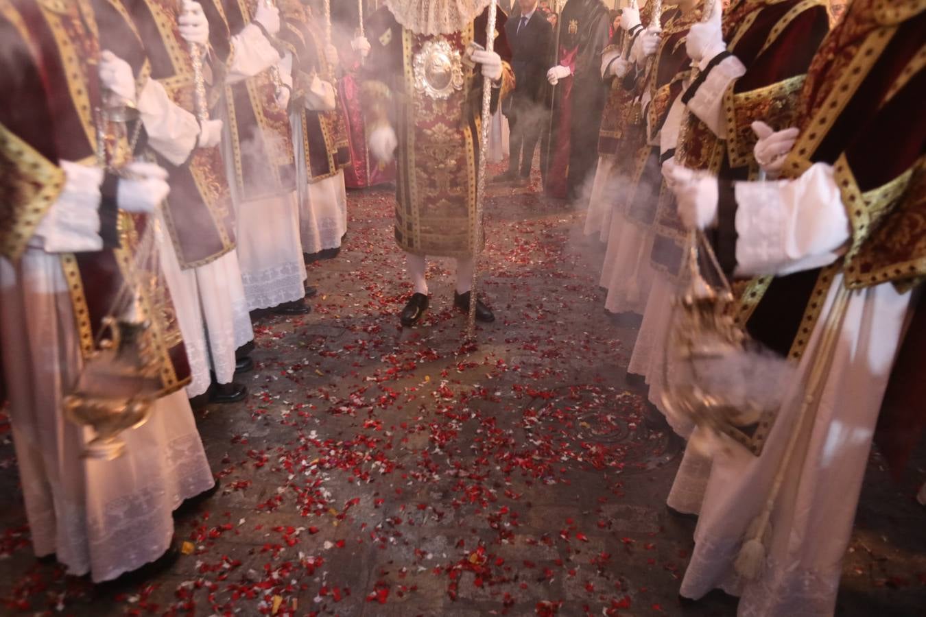 Fotos: Nazareno, el Jueves Santo en Cádiz