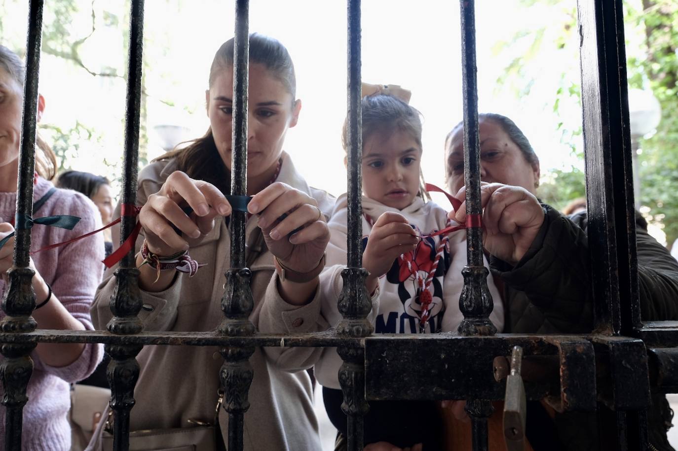 Fotos: Ofrenda floral en San Severiano