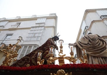 Primer paso para la restauración del manto del Señor del Ecce-Homo