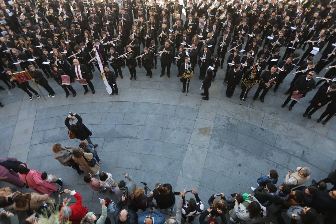 Fotos: pasacalles de bandas en el III Congreso Andaluz de Música de Semana Santa