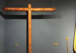 La cruz de Columna que causa sensación