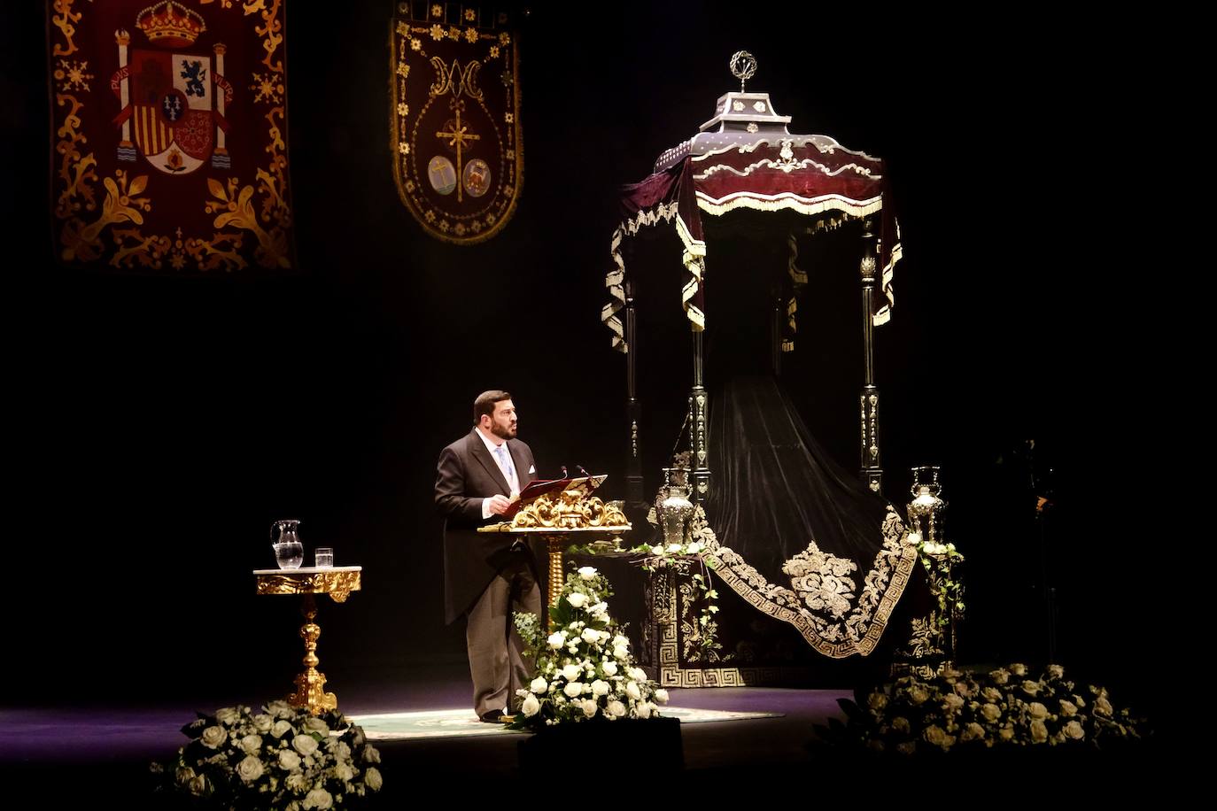 Fotos: Pregón de la Semana Santa de Cádiz de 2024 a cargo de Fernando Díaz