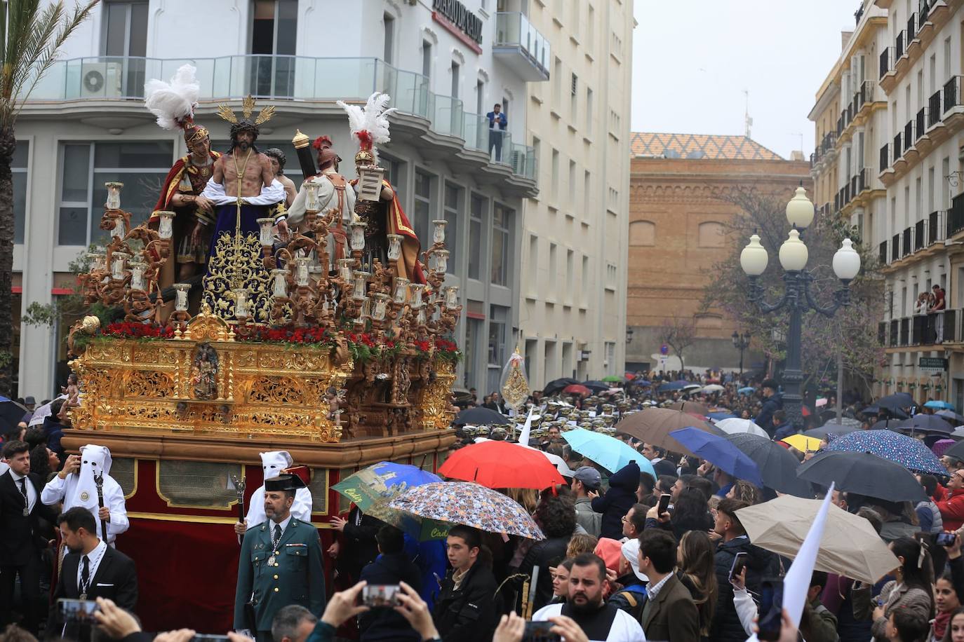 Fotos: El Despojado en el Domingo de Ramos en la Semana Santa de Cádiz 2024