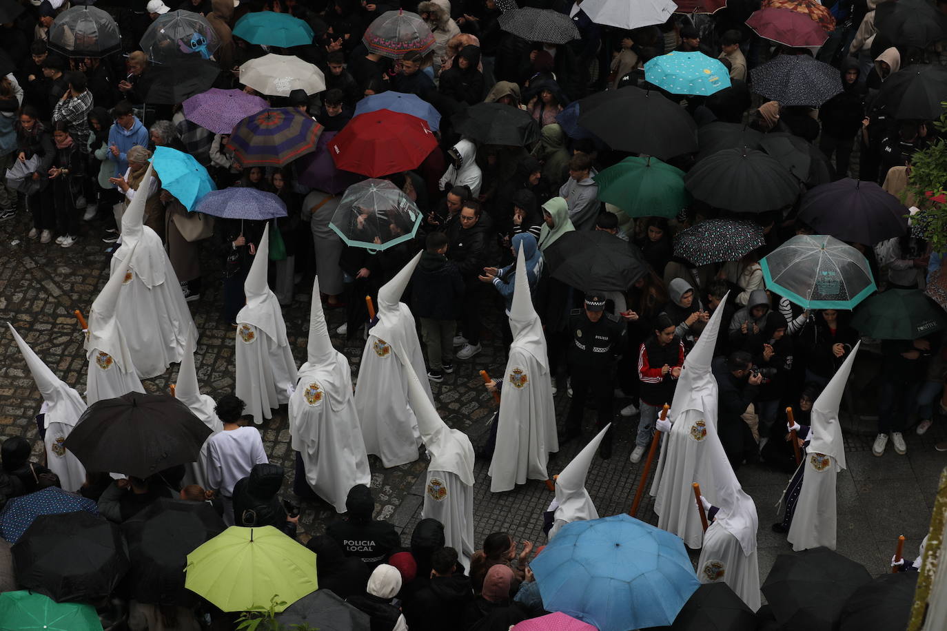 El Nazareno del Amor en el Lunes Santo en la Semana Santa de Cádiz 2024