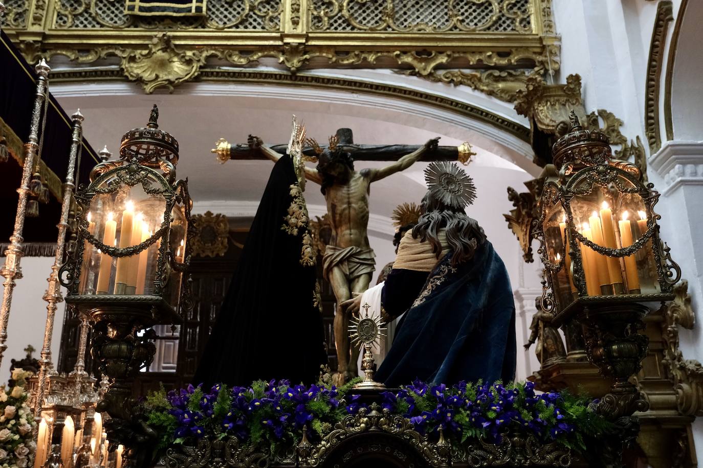 Fotos: Piedad en el Martes Santo de la Semana Santa de Cádiz 2024