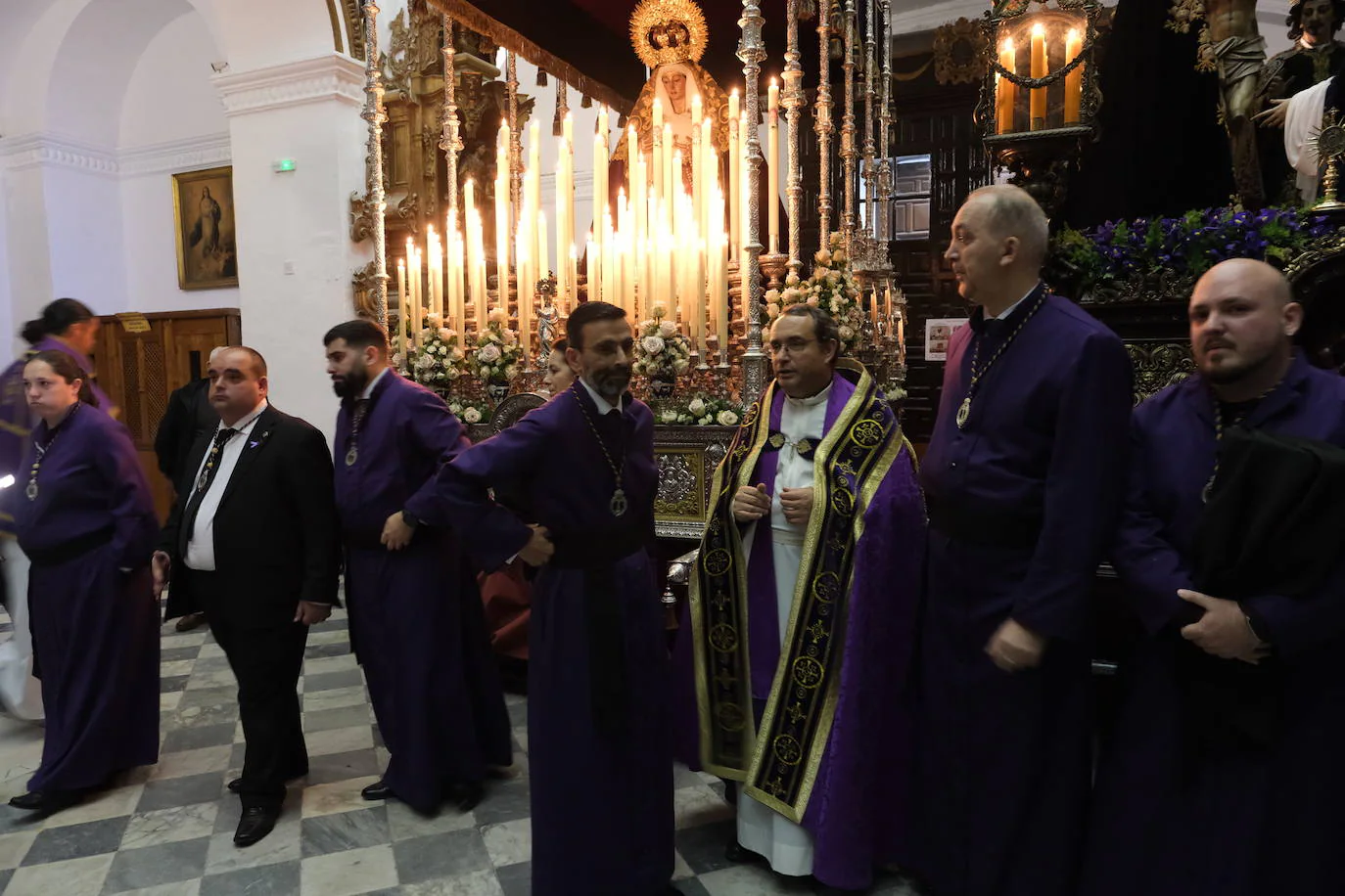 Fotos: Piedad en el Martes Santo de la Semana Santa de Cádiz 2024