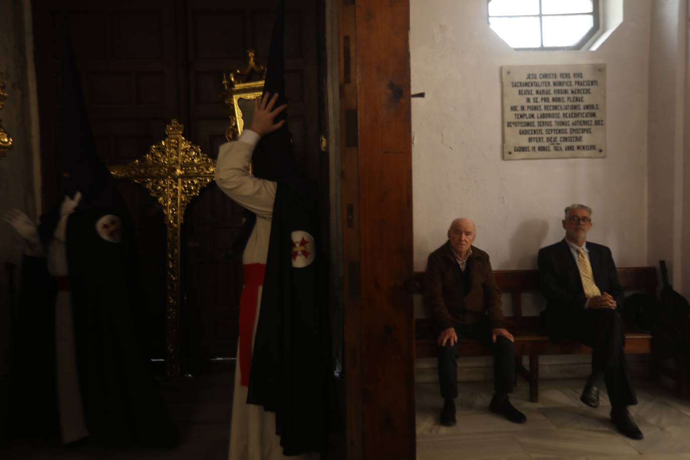 Fotos: Sentencia en el Miércoles Santo de la Semana Santa de Cádiz 2024