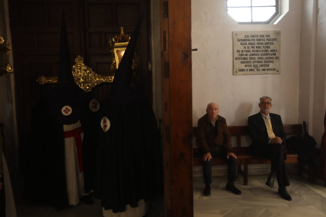 Fotos: Sentencia en el Miércoles Santo de la Semana Santa de Cádiz 2024