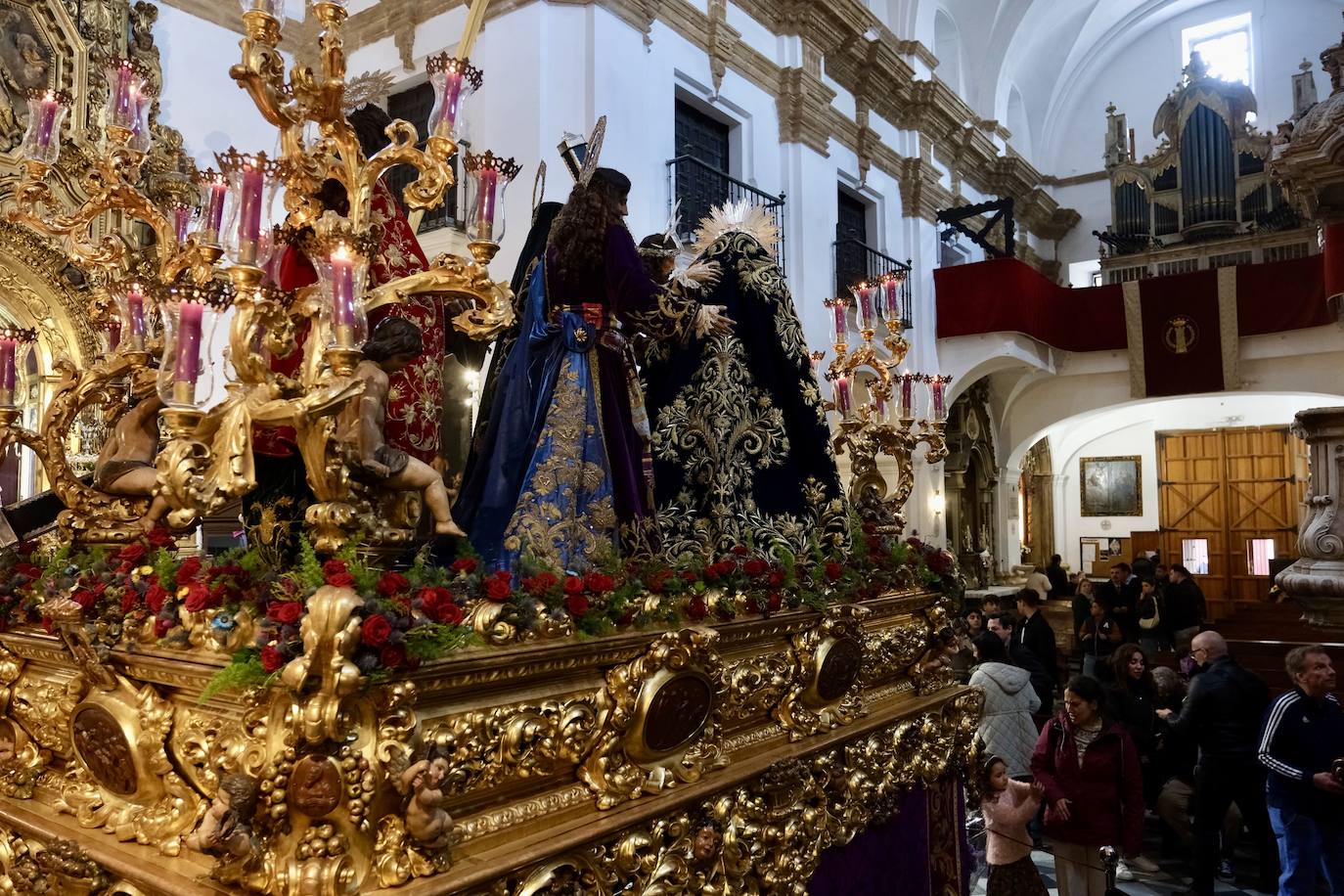 Fotos: Afligidos el Jueves Santo en Cádiz, en la Semana Santa 2024