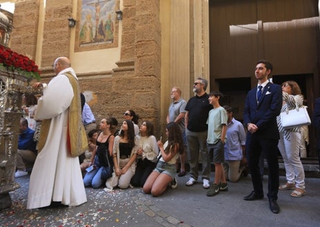 Imagen secundaria 1 - Cádiz enaltece su Corpus