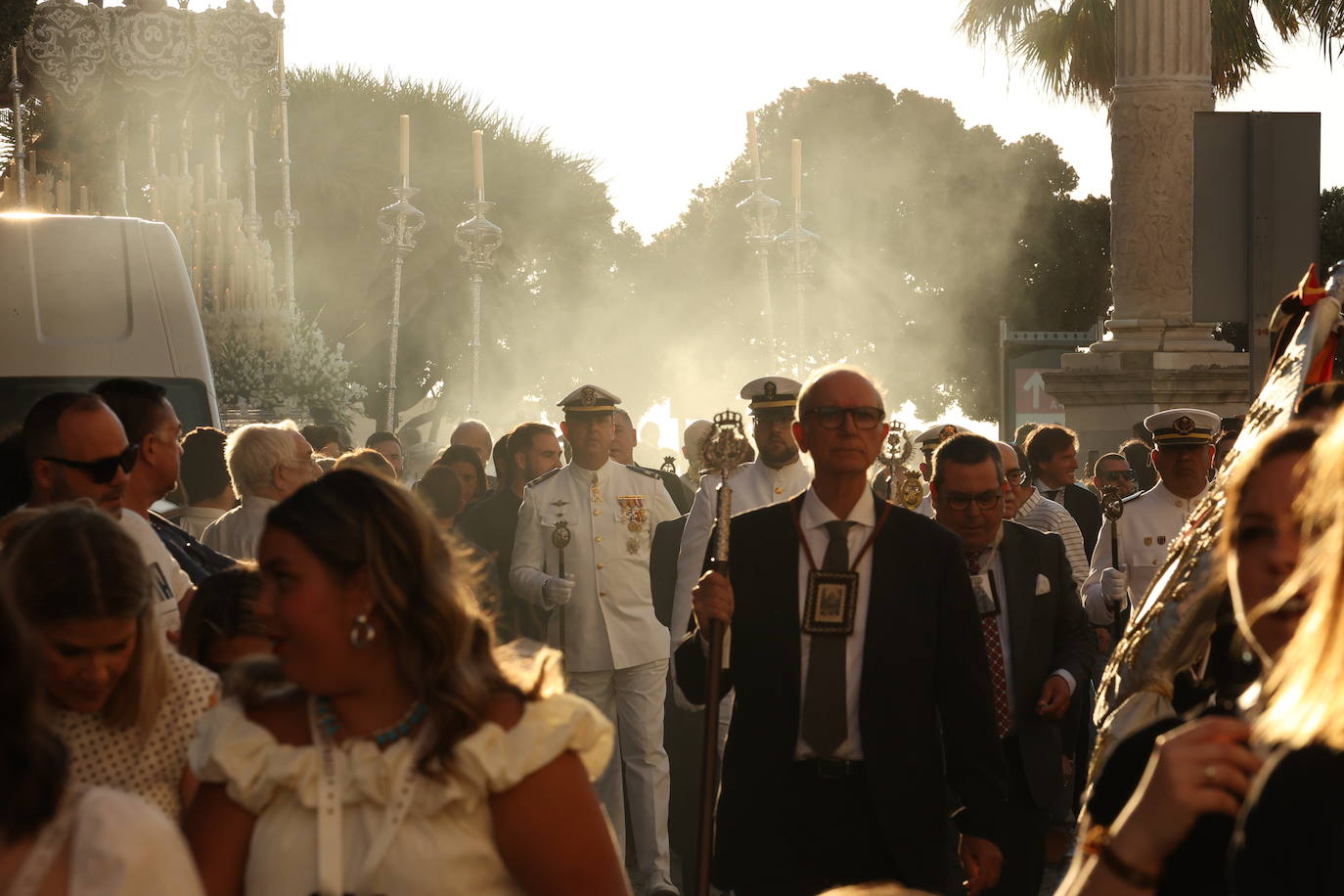 Fotos: La Virgen del Carmen procesiona por las calles de Cádiz