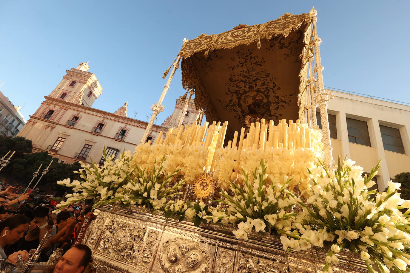 Fotos: La Virgen del Carmen procesiona por las calles de Cádiz