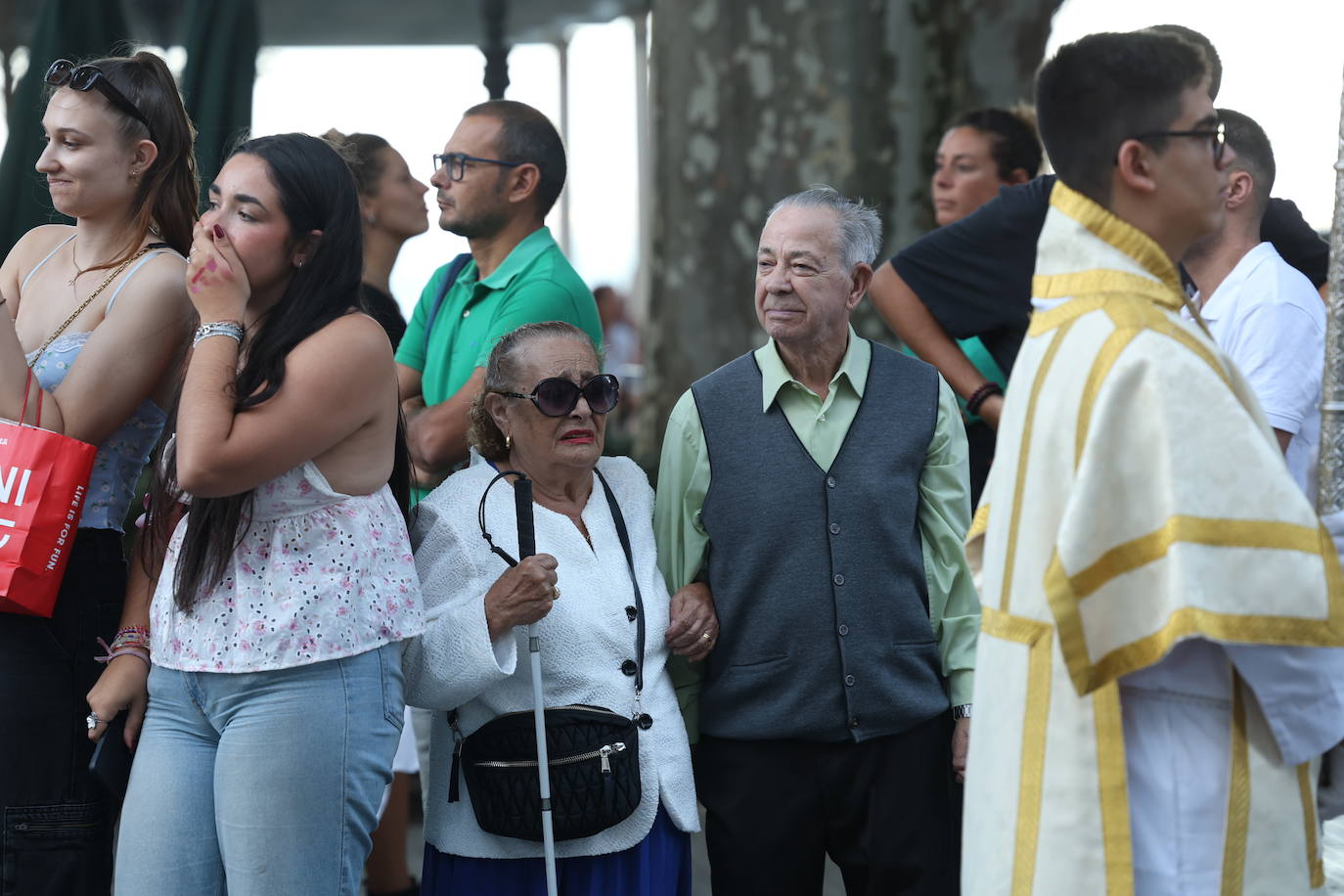 Fotos: Procesión de la Virgen de los Desamparados en Cádiz