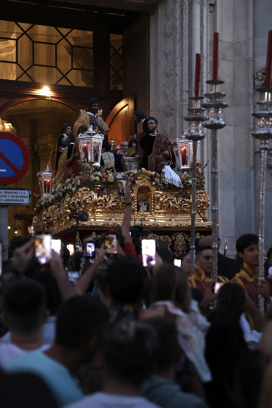 Fotos: Procesión extraordinaria de la Sagrada Cena en Cádiz