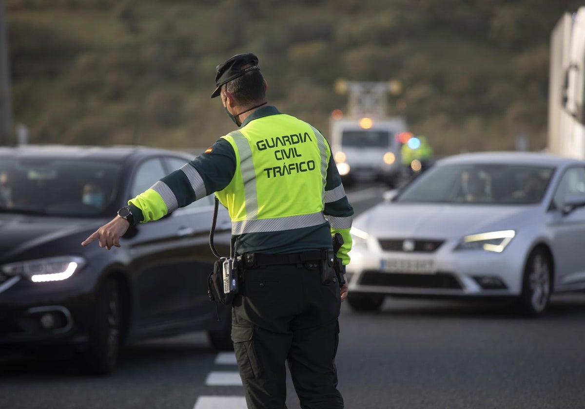 Dos fallecidos y cinco heridos en Sevilla por un accidente provocado por un coche en contramano