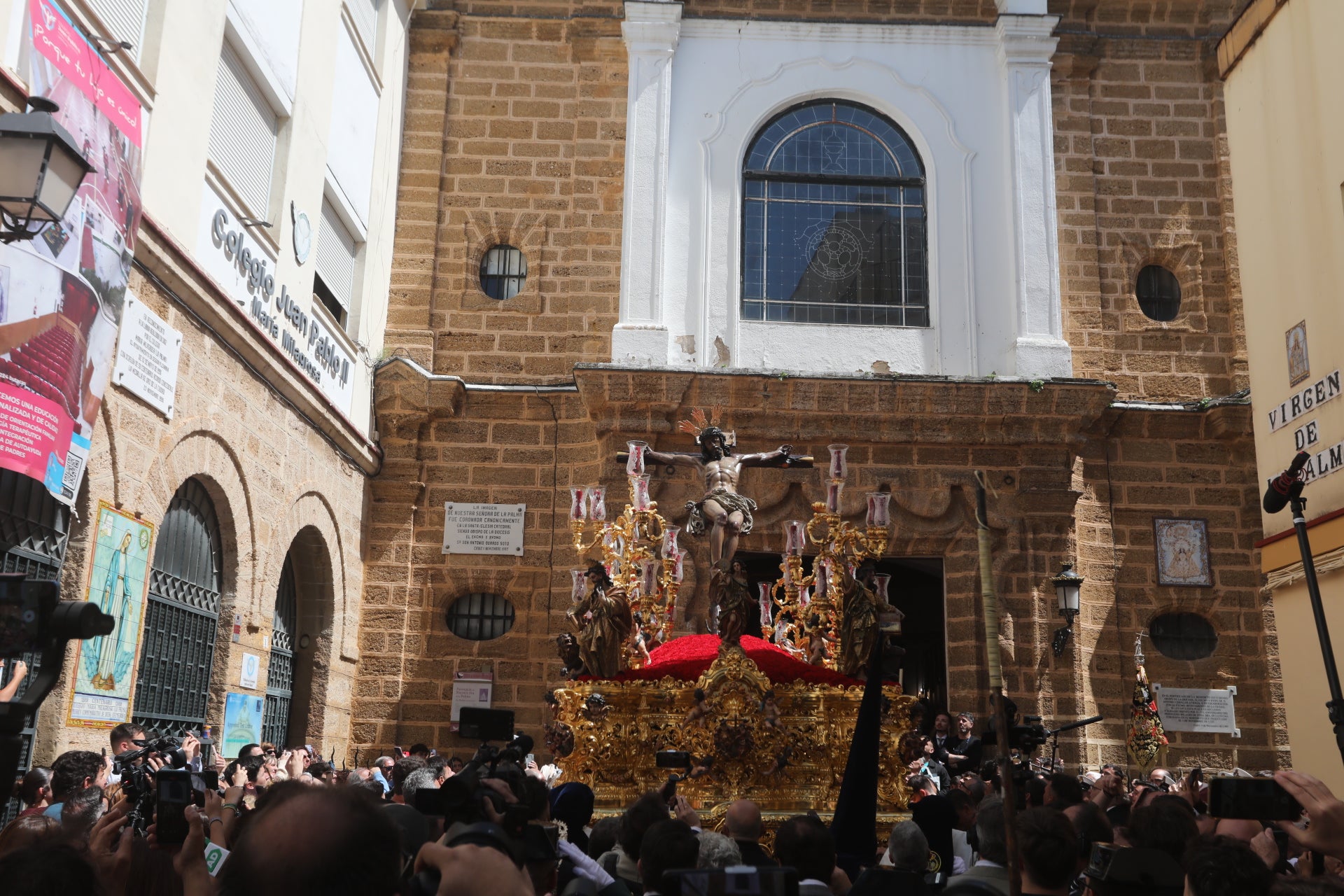 Las imágenes de La Palma en la Semana Santa de Cádiz 2025