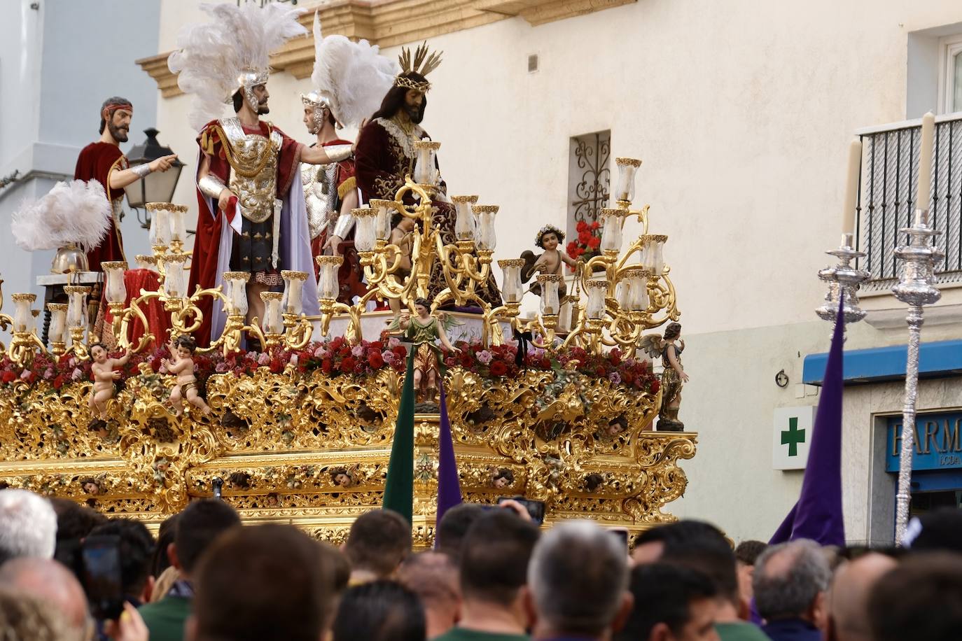 Las imágenes de Cigarreras en la Semana Santa de Cádiz 2025