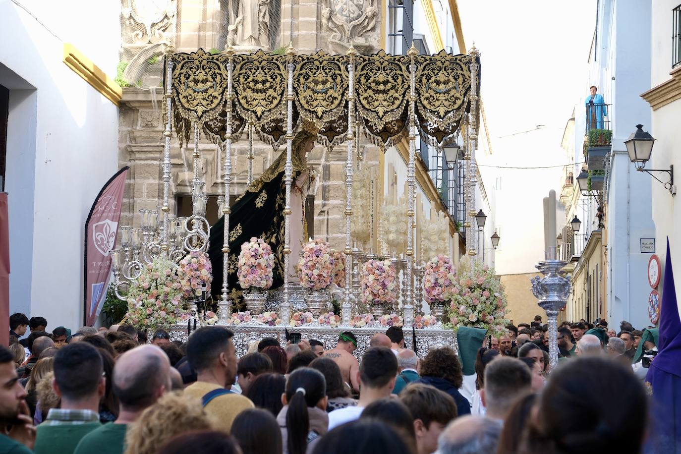 Las imágenes de Cigarreras en la Semana Santa de Cádiz 2025