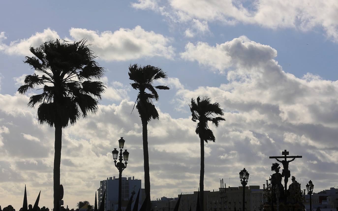 Las imágenes de Las Aguas en la Semana Santa de Cádiz 2025