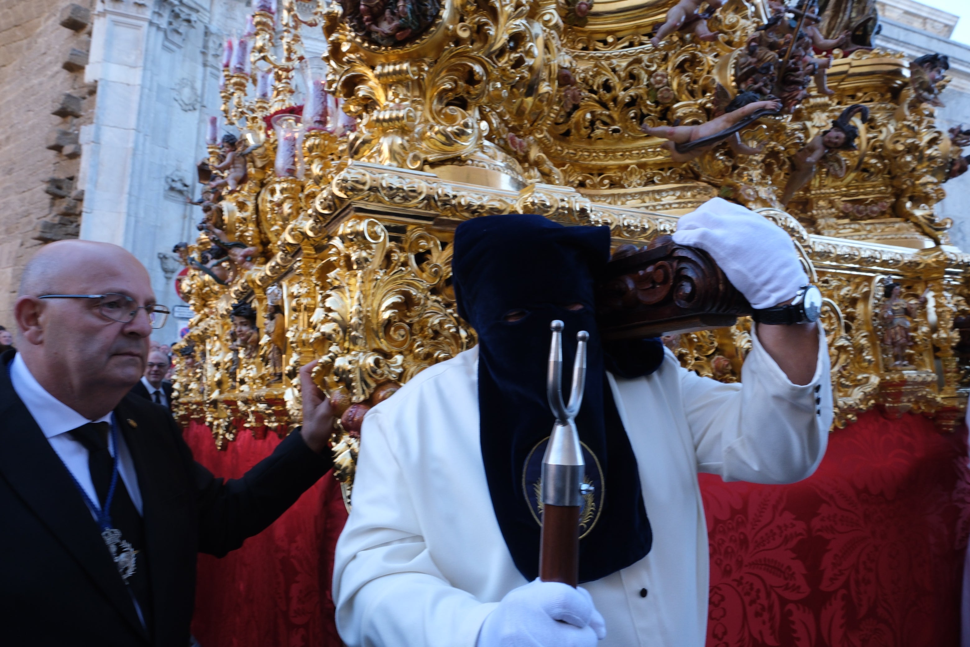 La archicofradía de La Palma regresa al barrio de la Viña