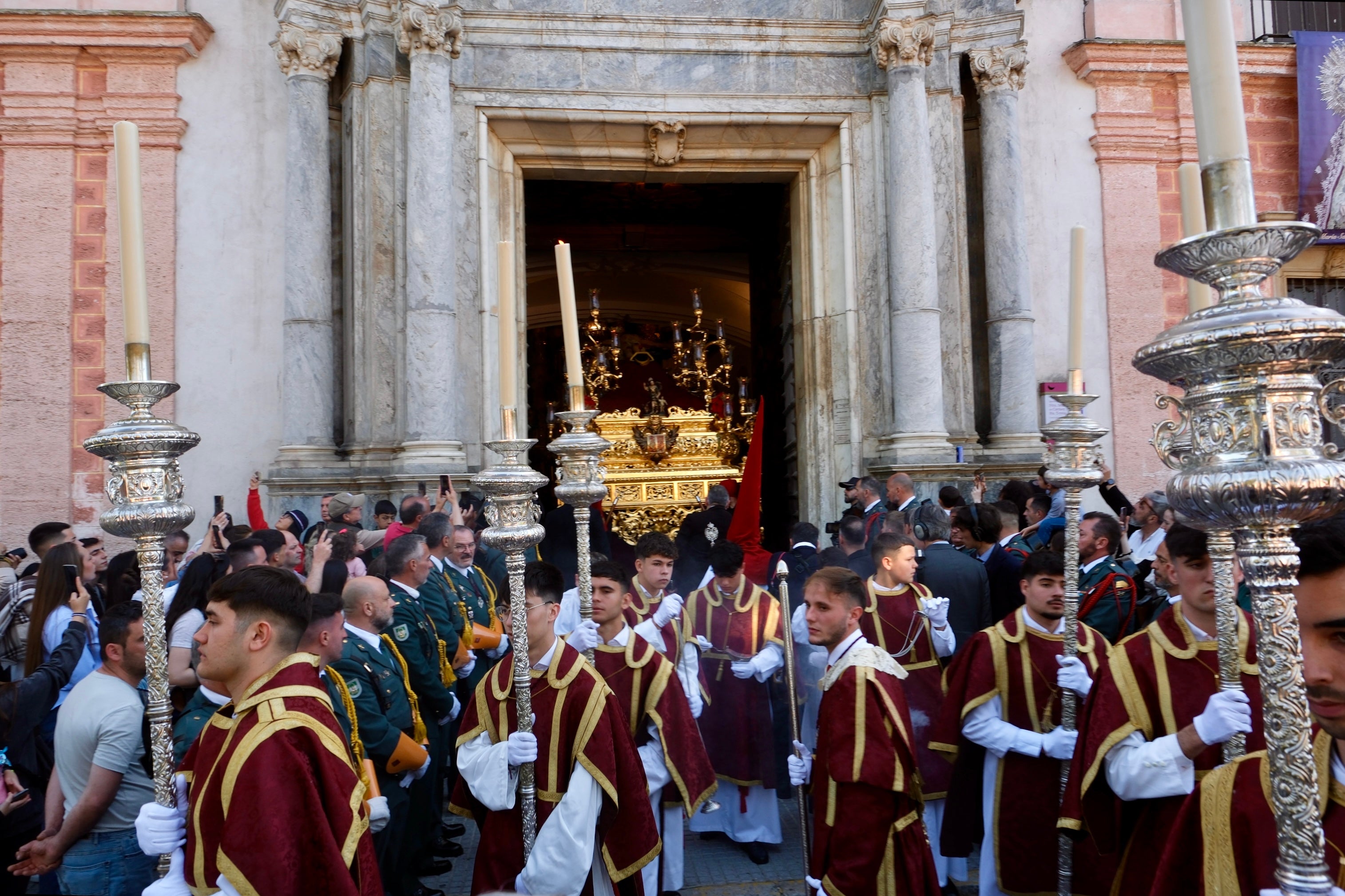Fotos: Expiración el Viernes Santo en la Semana Santa de Cádiz 2025