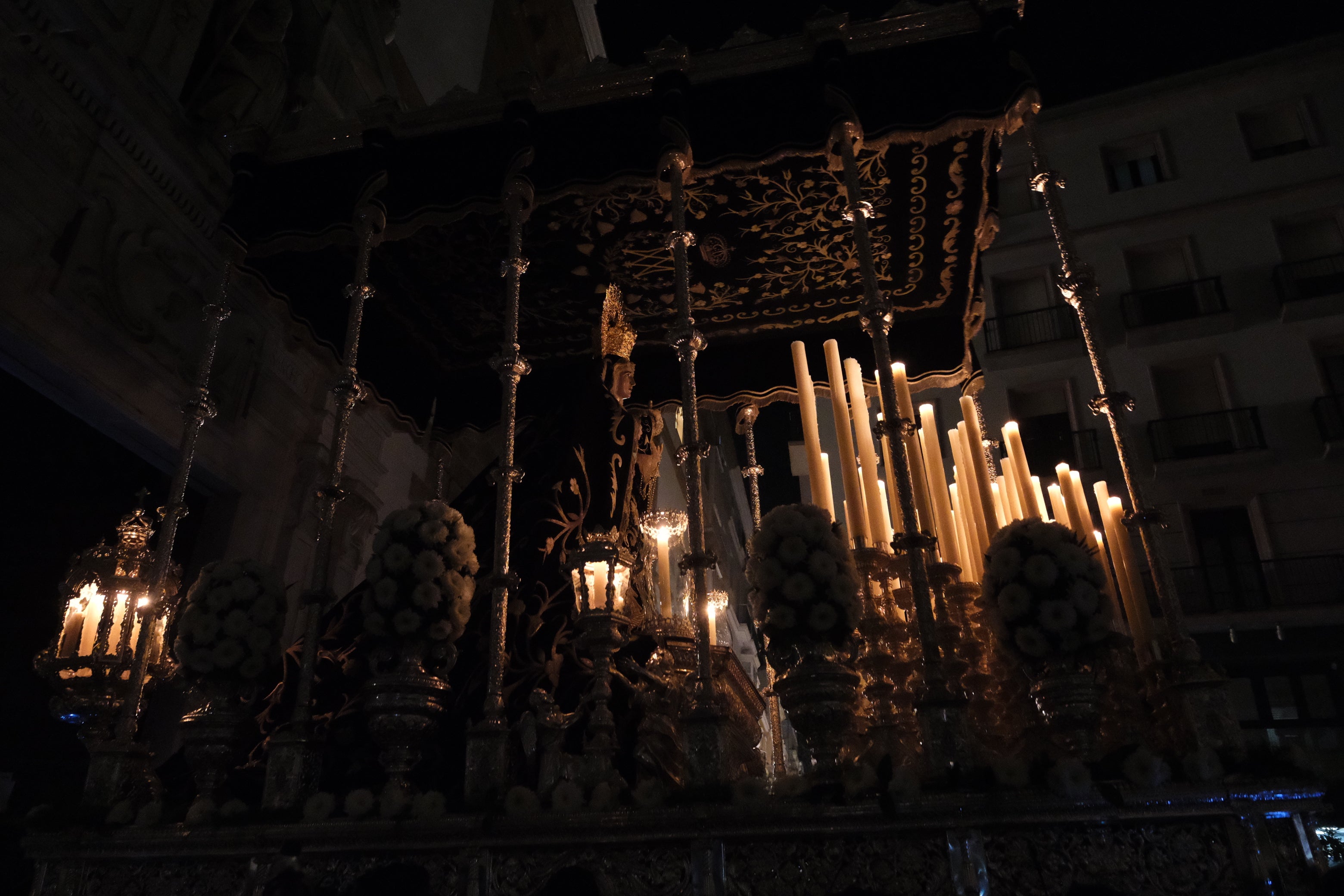 Fotos: Buena Muerte el Viernes Santo en la Semana Santa de Cádiz 2025