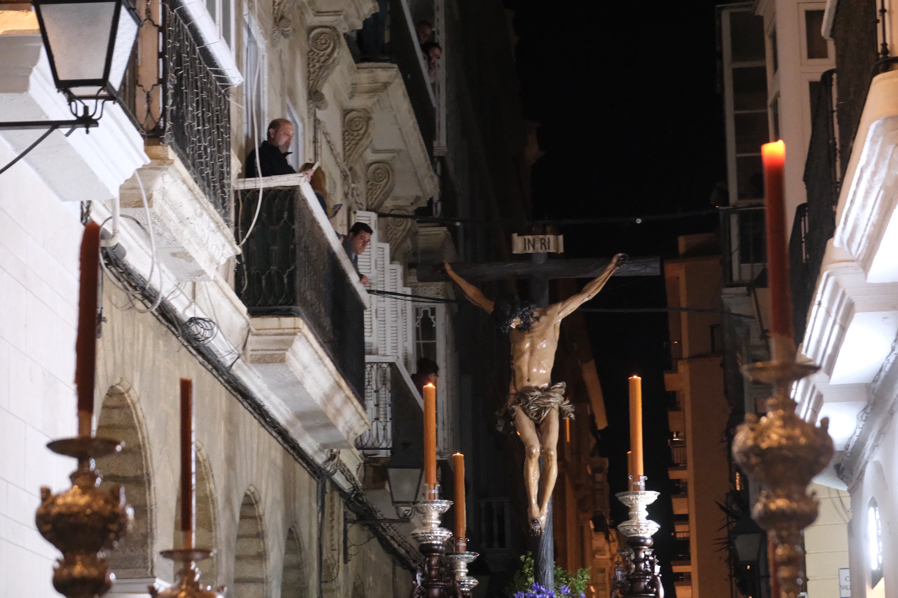 Fotos: Buena Muerte el Viernes Santo en la Semana Santa de Cádiz 2025