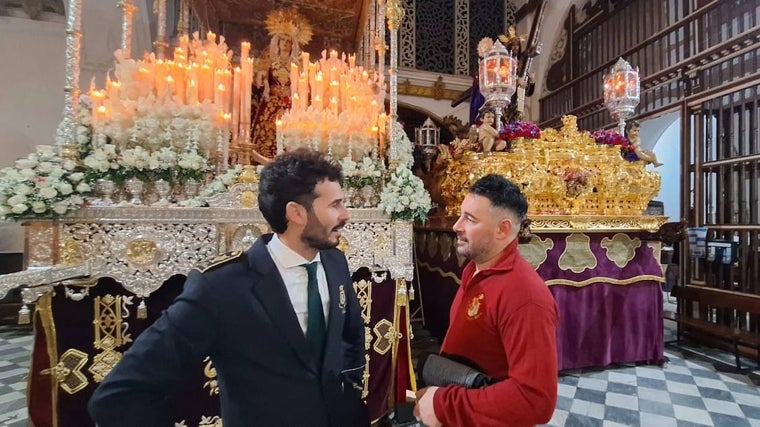 Antoñito Molina y Andy en la procesión del Nazareno de Santa María