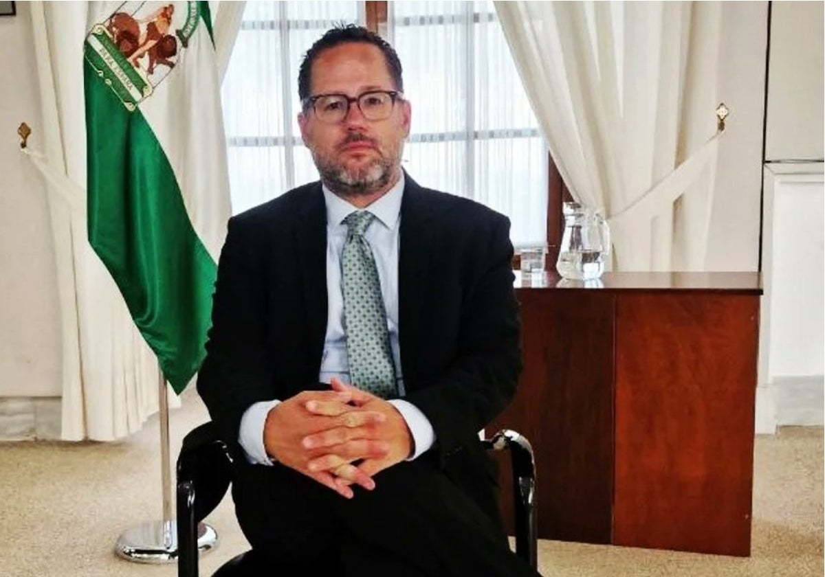 El vídeo 'institucional' e irónico sobre la sanidad andaluza: «Ha empezado el verano y queda prohibido ponerse enfermo»