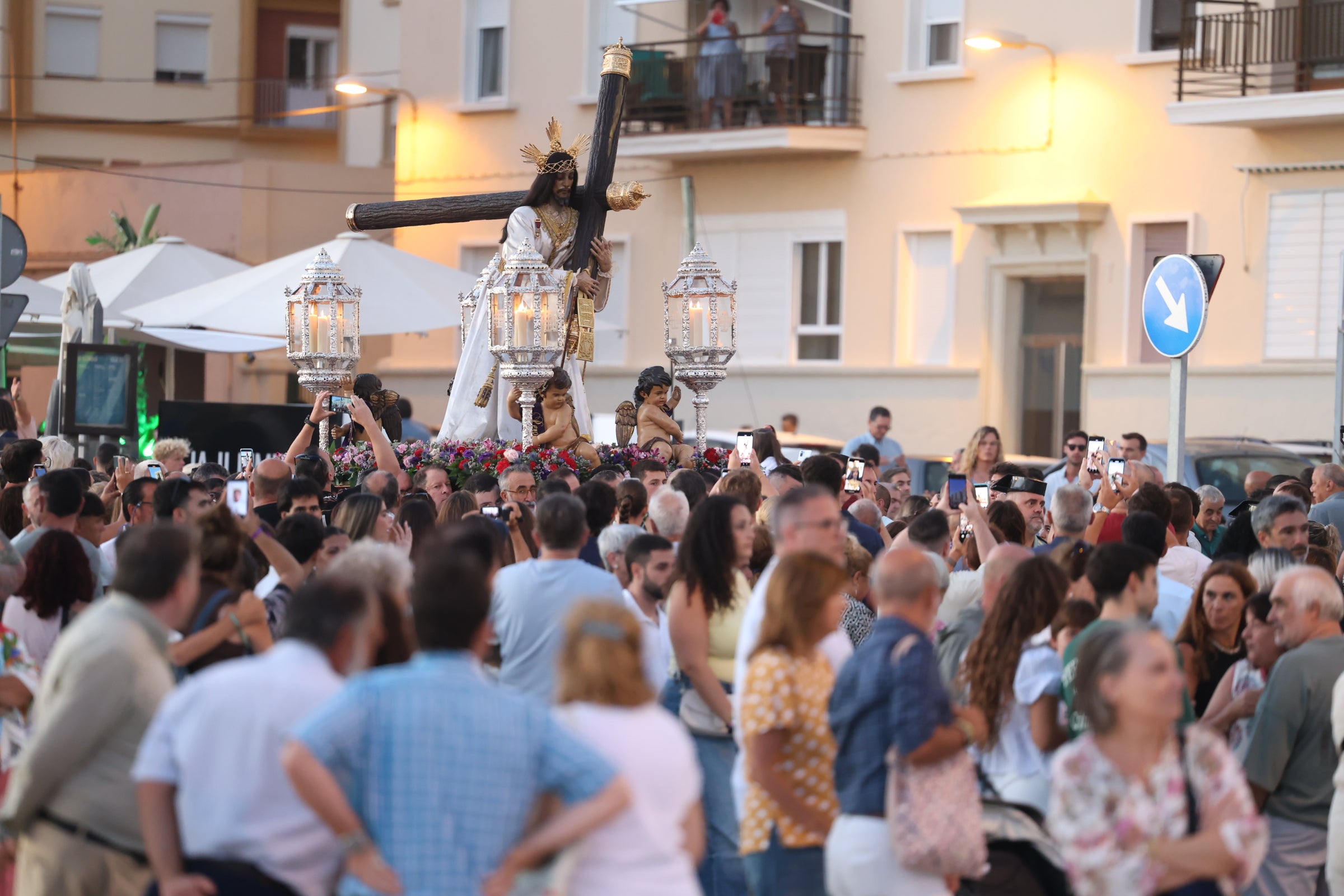 Las imágenes del comienzo de la Peregrinación Extraordinaria del Nazareno