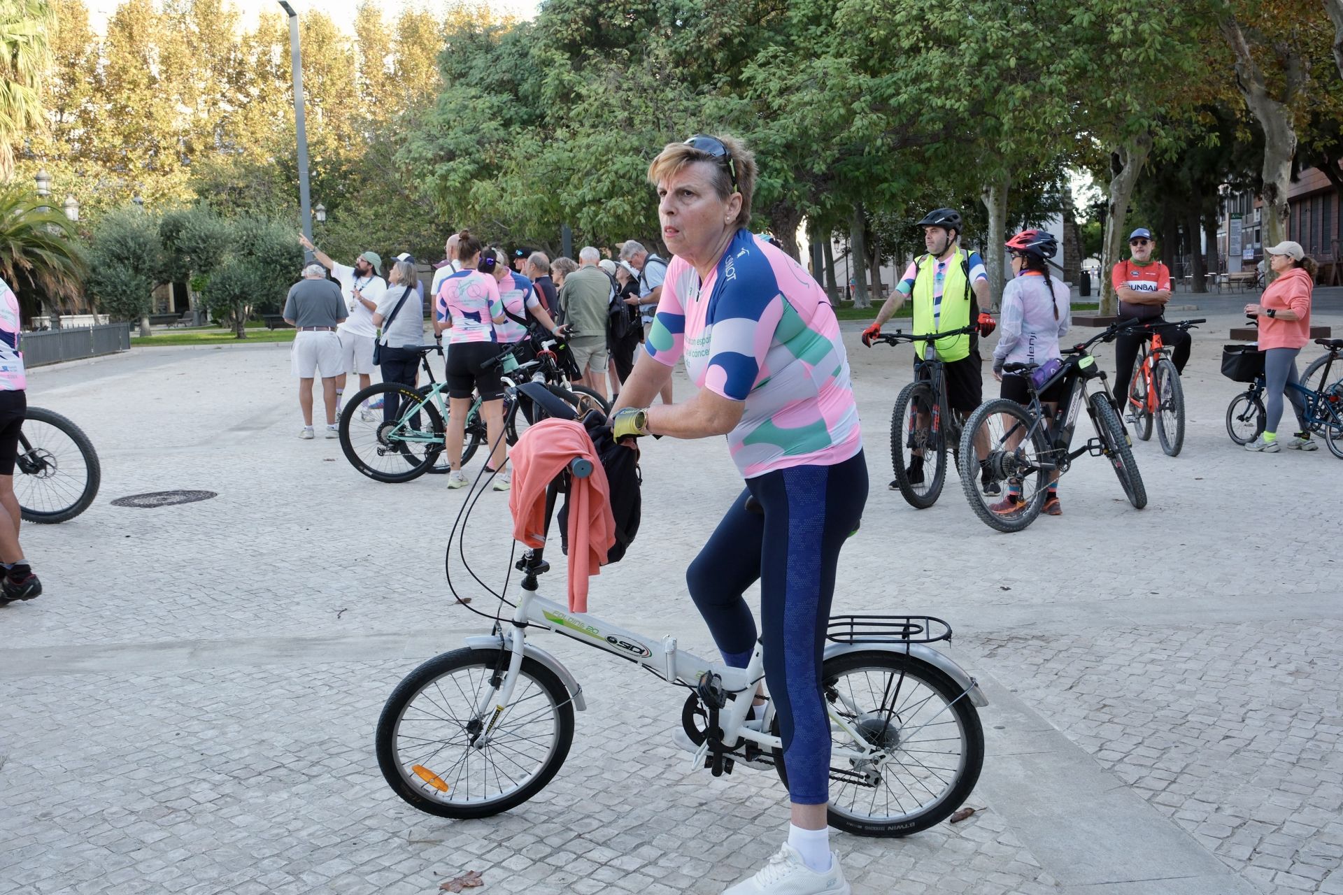 Fotos: Cádiz pedalea unida contra el cáncer en la III edición de la &#039;Cádiz Bike contra el Cáncer&#039;